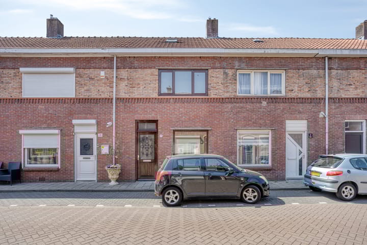 Lijsterstraat 9 in Tilburg photo