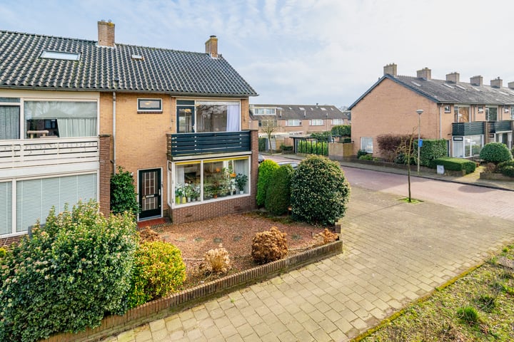 Lijzij 35 in Huizen