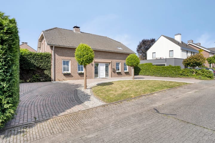 Photo of property Limpenshof 24, Beek