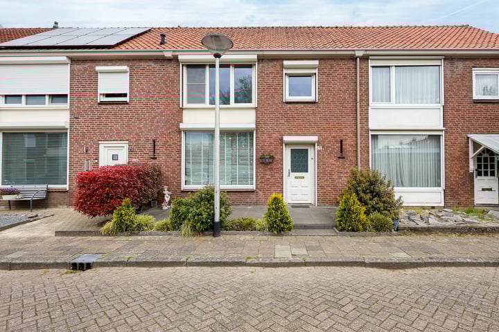 Lindehoutstraat 21 in Helmond