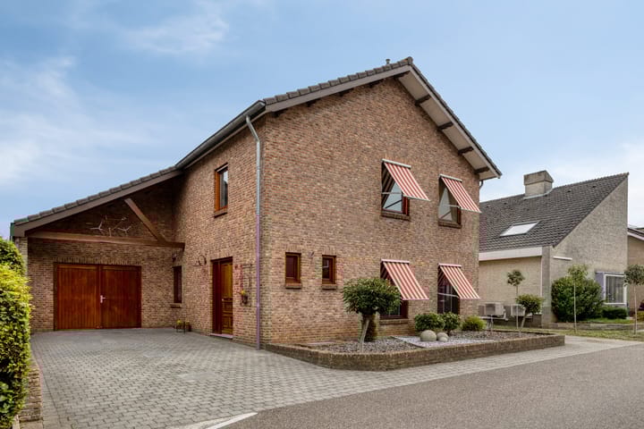 Photo of property Lindendriesstraat 44, Stein