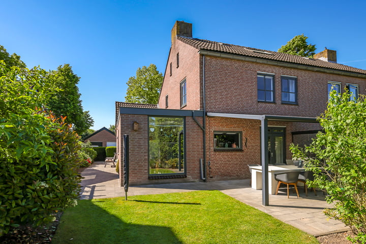 Lindenlaan 14 in Dodewaard