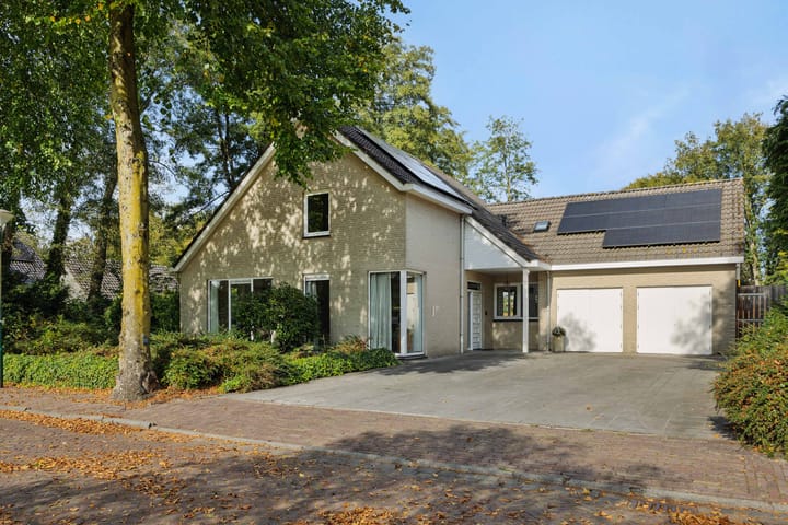 Photo of property Lindenlaan 23, Heesch