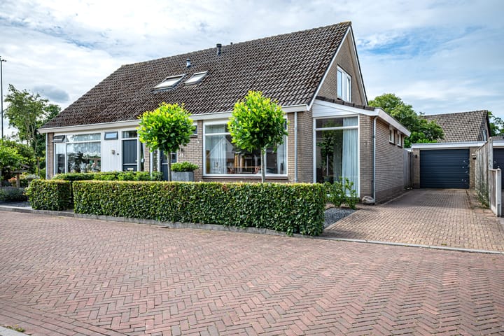 Lindenlaan 48 in Staphorst foto