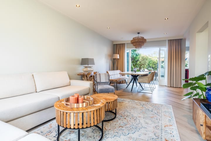 Lindenlaan 52 in Huizen