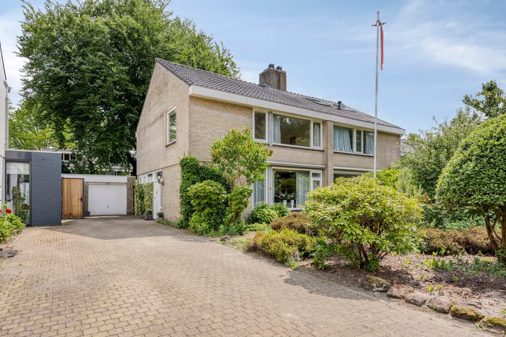 Lindenlaan 8 in Rosmalen
