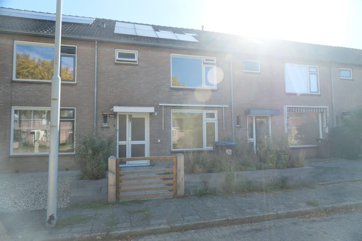 Lingestraat 7 dans Enspijk photo