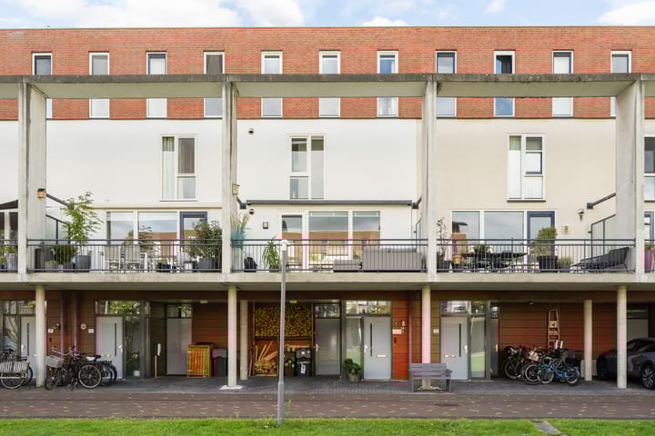 Linnaeushof 11 in Oegstgeest