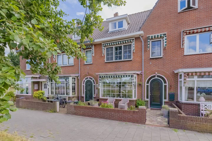 Linnaeusstraat 5 in IJmuiden
