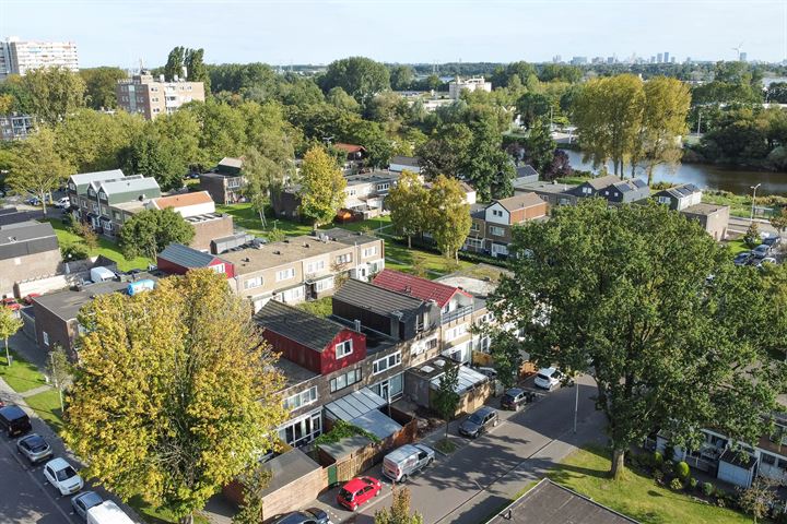 Linnaeusstraat 80 in Zaandam