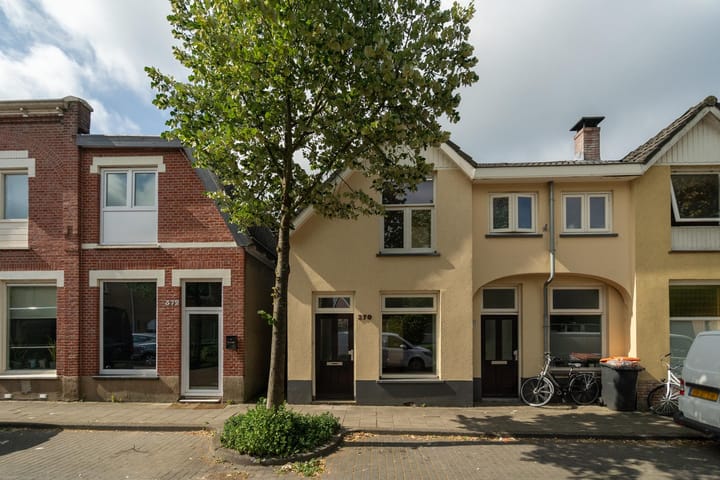 Lipperkerkstraat 370 in Enschede foto