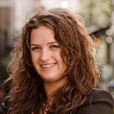 Photo of Lisa de Wildt