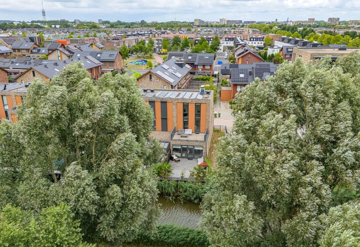 Lisdodde 51 in Alphen aan den Rijn