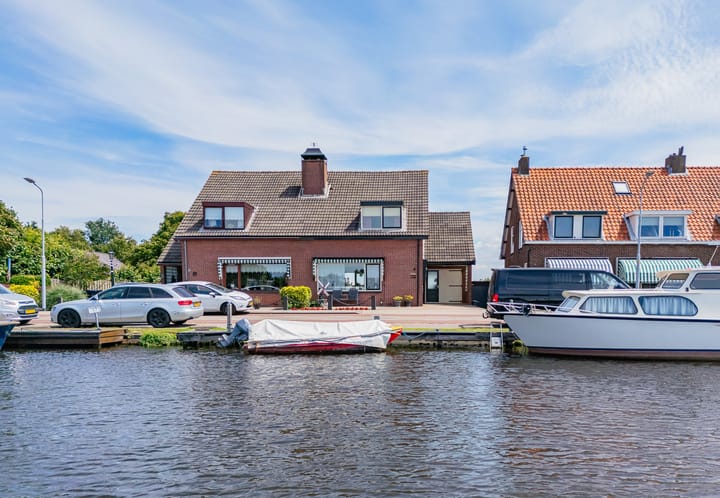 Photo of property Lisserdijk 381, Lisserbroek