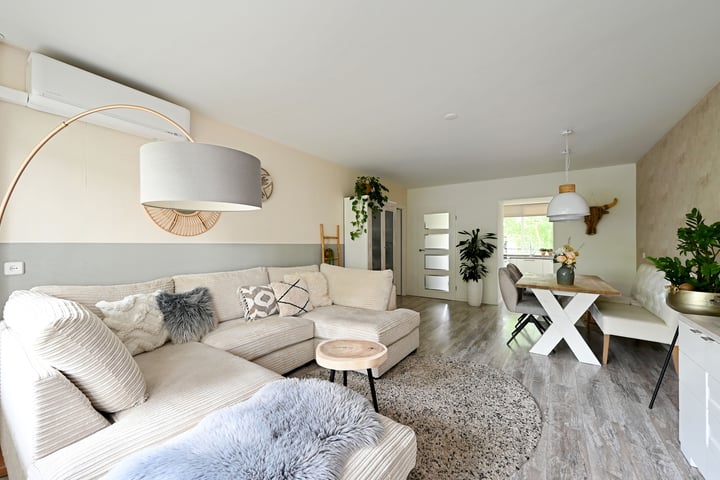 Photo of property Lisztplein 57, Schiedam