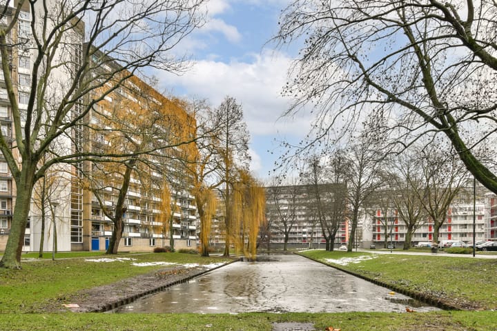 Lisztplein 83 en Schiedam foto