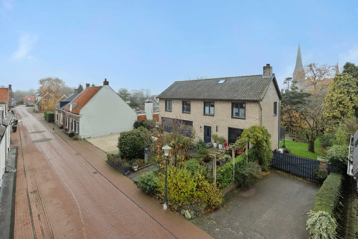 Photo of property Lithse Dijk 34, Lith