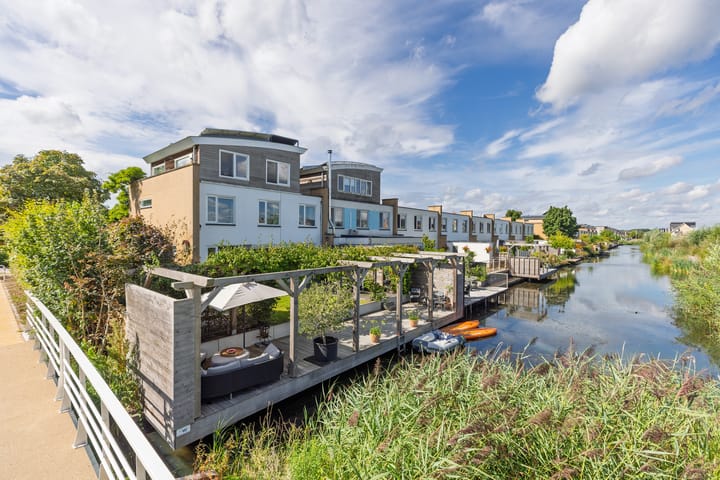 Photo of property Lobbrich Boudgerslaan 35, Weesp