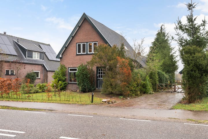 Photo of property Loenenseweg 146, Eerbeek