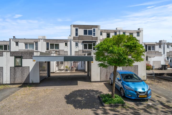 Photo of property Loevestein 32, Dordrecht