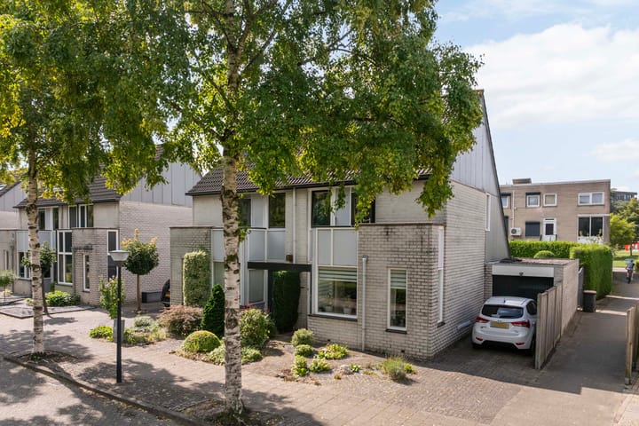 Lokomotiefstraat 48 in Apeldoorn photo