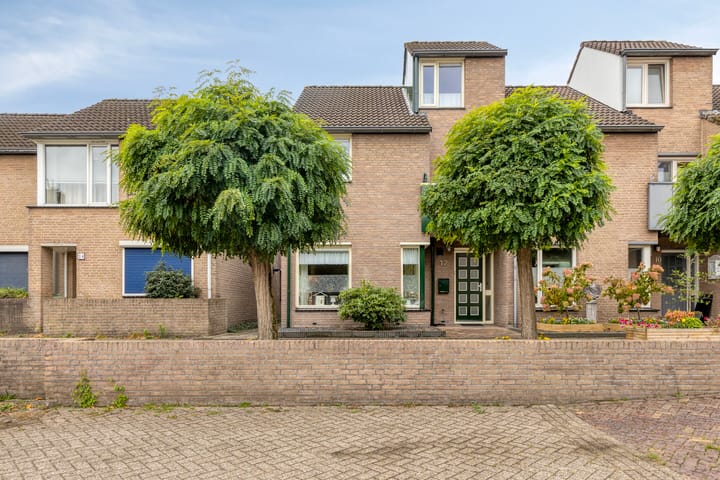 Looiersveld 12 in Rijen photo