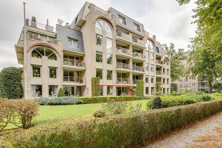 Loolaan 352 in Apeldoorn foto