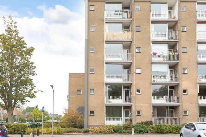 Photo of property Loosdrechtseweg 245, Hilversum