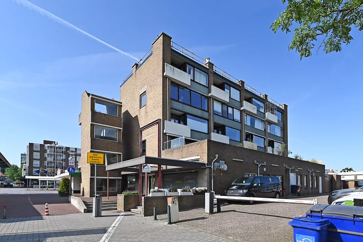 Loosduinse Hoofdplein 214 in 's-Gravenhage