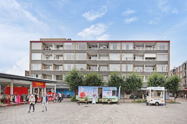 Loosduinse Hoofdplein 243 in 's-Gravenhage foto