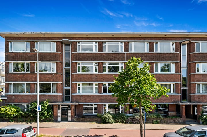 Photo of property Loosduinsekade 517, 's-Gravenhage