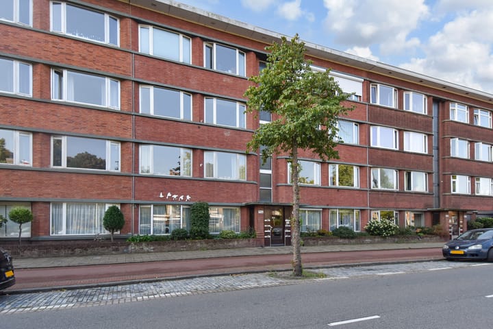 Loosduinsekade 584 in 's-Gravenhage