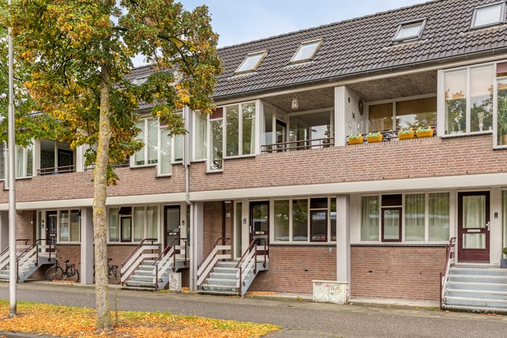 Looveltlaan 6 in Oss