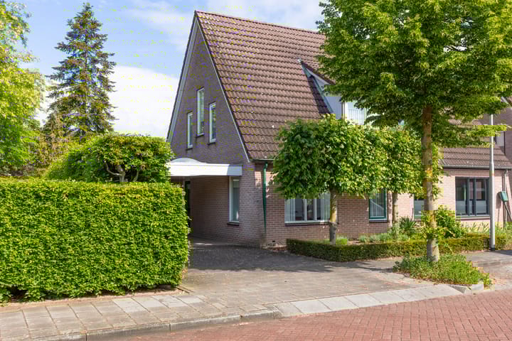 Looweg 13 in Harreveld