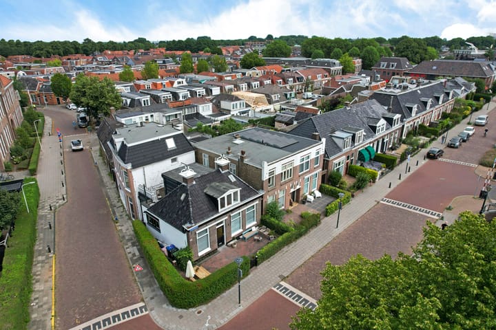 Looxmagracht 1 in Sneek