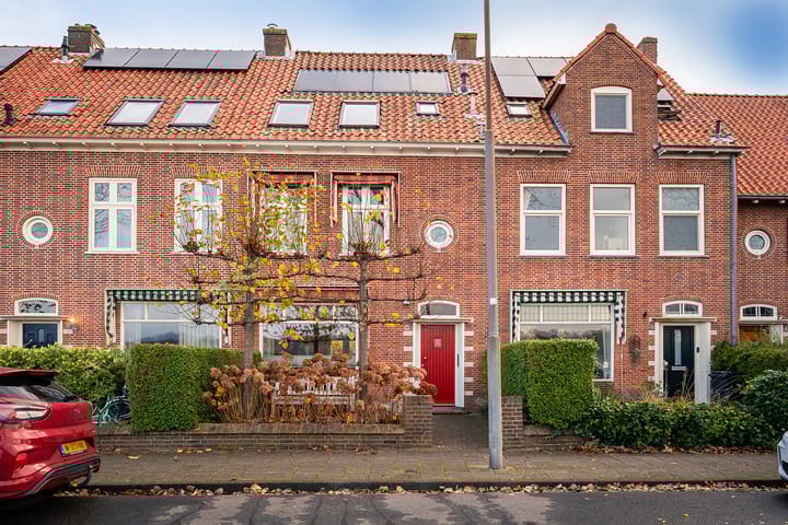 Photo of property Lorentzkade 206, Haarlem