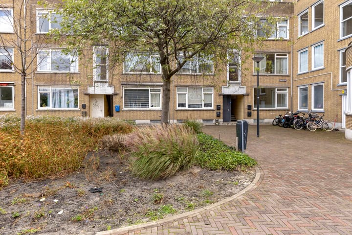 Lorentzplein 16A in Schiedam
