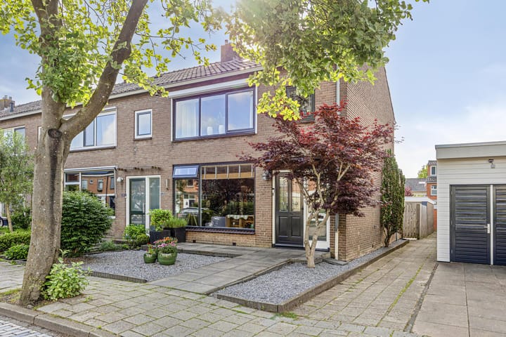 Lorentzstraat 28 in Kampen