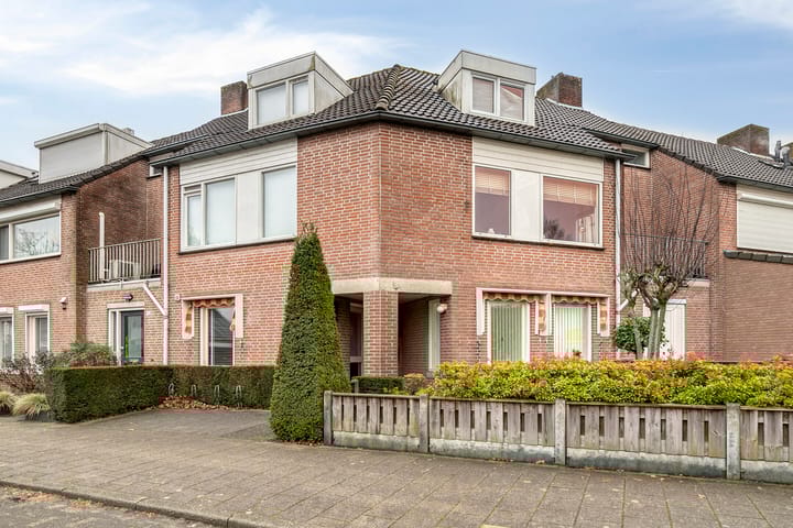 Lorrainelaan 8 in Eindhoven foto