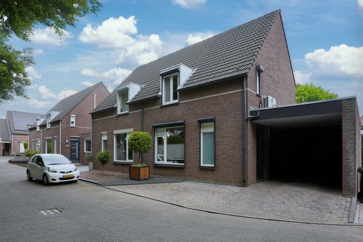 Losvloerstraat 7 in Geleen foto