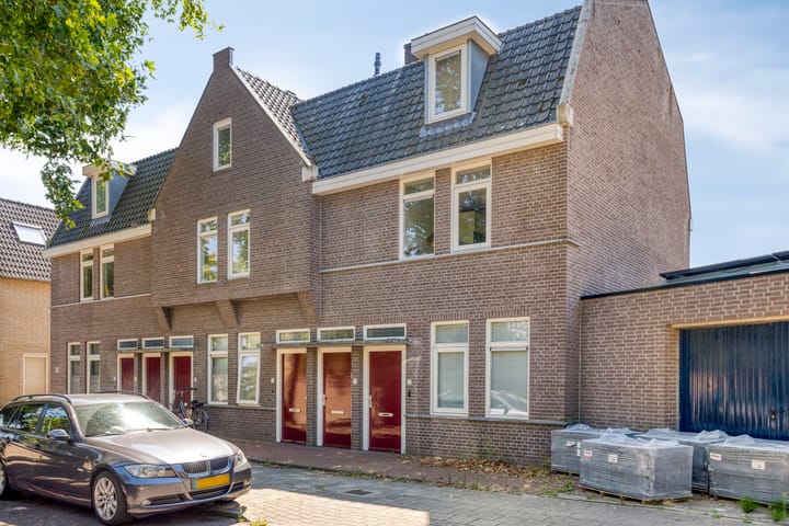 Lottistraat 1A in Eindhoven photo