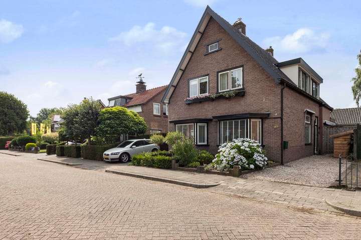 Loudonstraat 30 in Apeldoorn foto