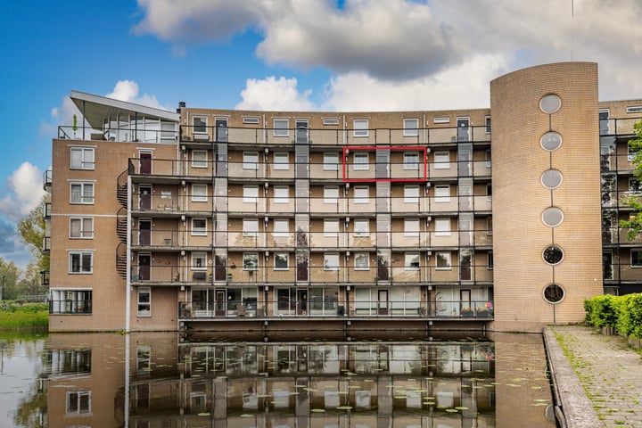 Louis Armstronglaan 105 in Leiden