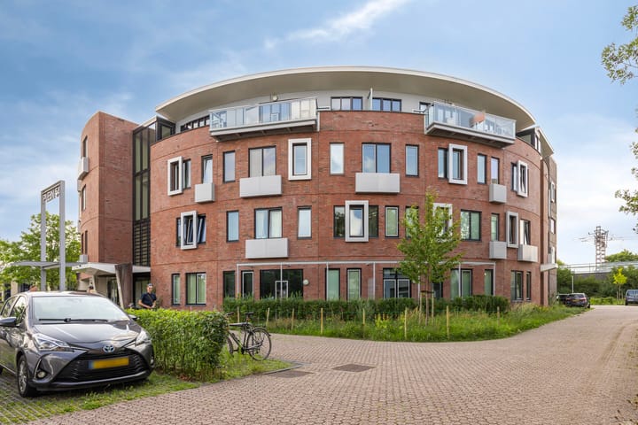 Louis Armstrongweg 56M in Almere photo