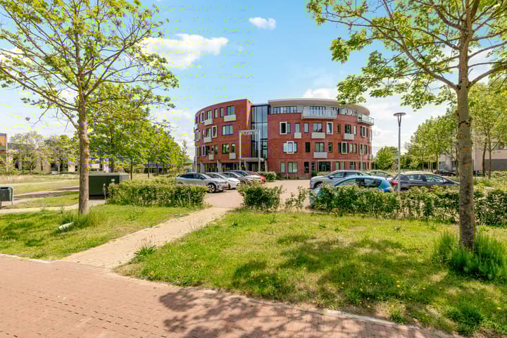 Louis Armstrongweg 60C in Almere foto