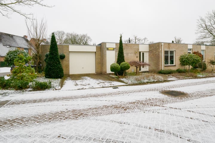 Louis Bouwmeesterstraat 84 in Hengelo