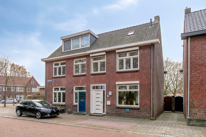 Louis Regoutstraat 64 in Weert photo