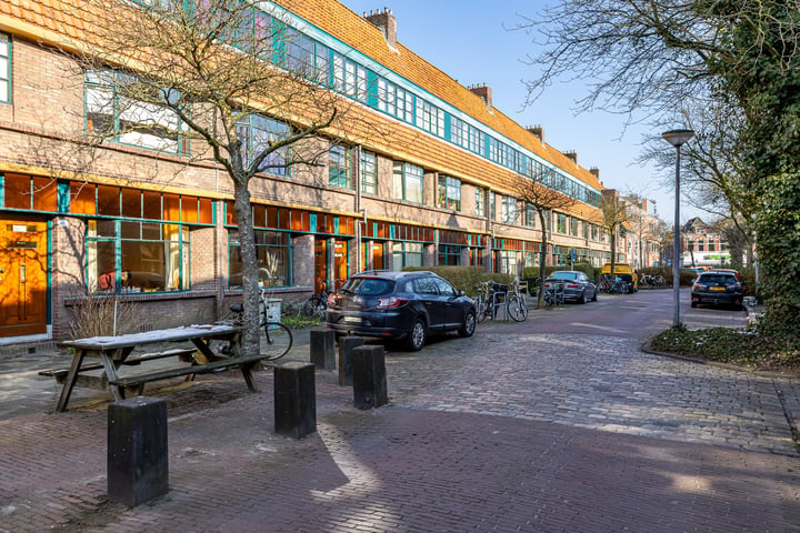 Louise Henriettestraat 17 in Groningen