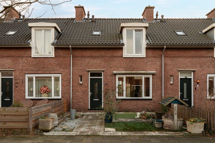 Photo of property Louisestraat 49, Wassenaar