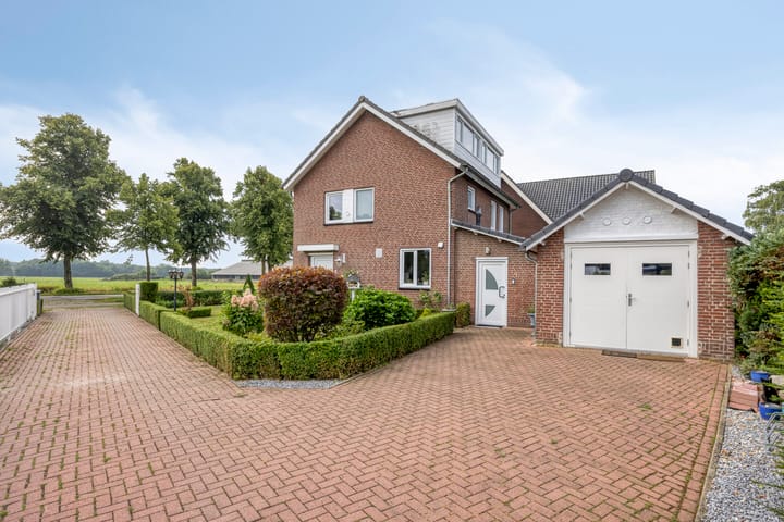 Loveren 6 in Westerhoven
